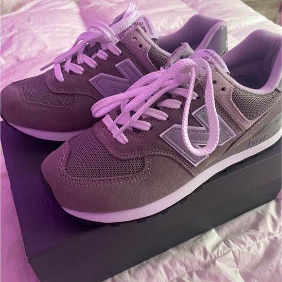 New balance 574 Woman GREY WHITE size 8 1/2 - Picture 2 of 4